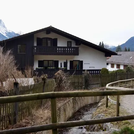 3-zimmer-rueckzugsort Mit Panoramabalkon In Bestlage * Garmisch-Partenkirchen