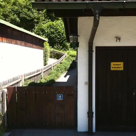 3-zimmer-rueckzugsort Mit Panoramabalkon In Bestlage