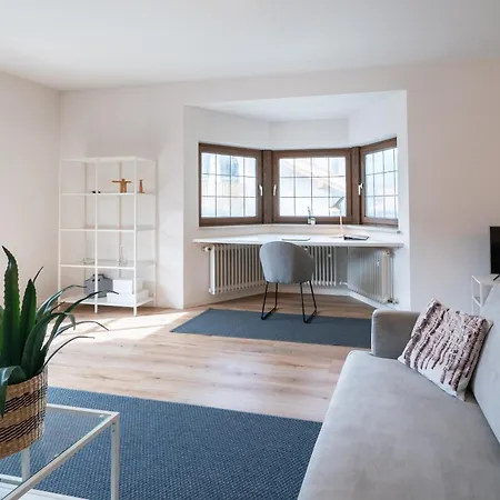 3-zimmer-rueckzugsort Mit Panoramabalkon In Bestlage Apartment
