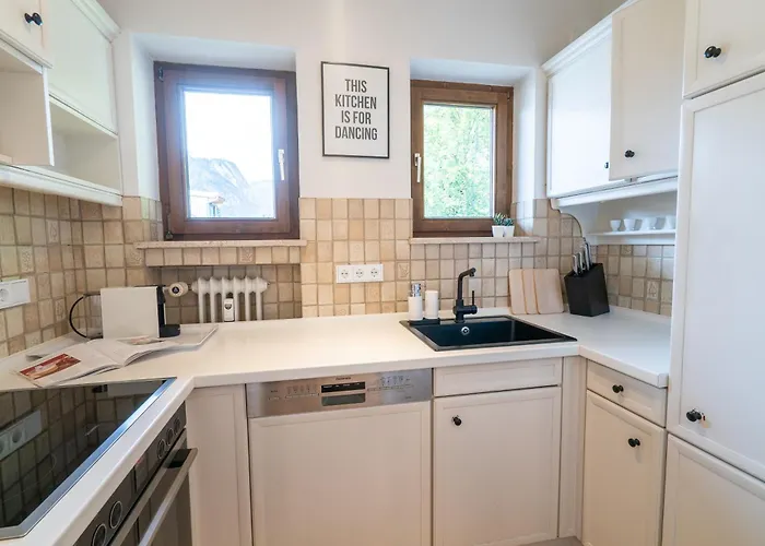 3-zimmer-rueckzugsort Mit Panoramabalkon In Bestlage *