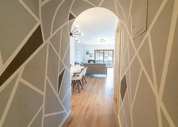 3-zimmer-rueckzugsort Mit Panoramabalkon In Bestlage Apartmán *